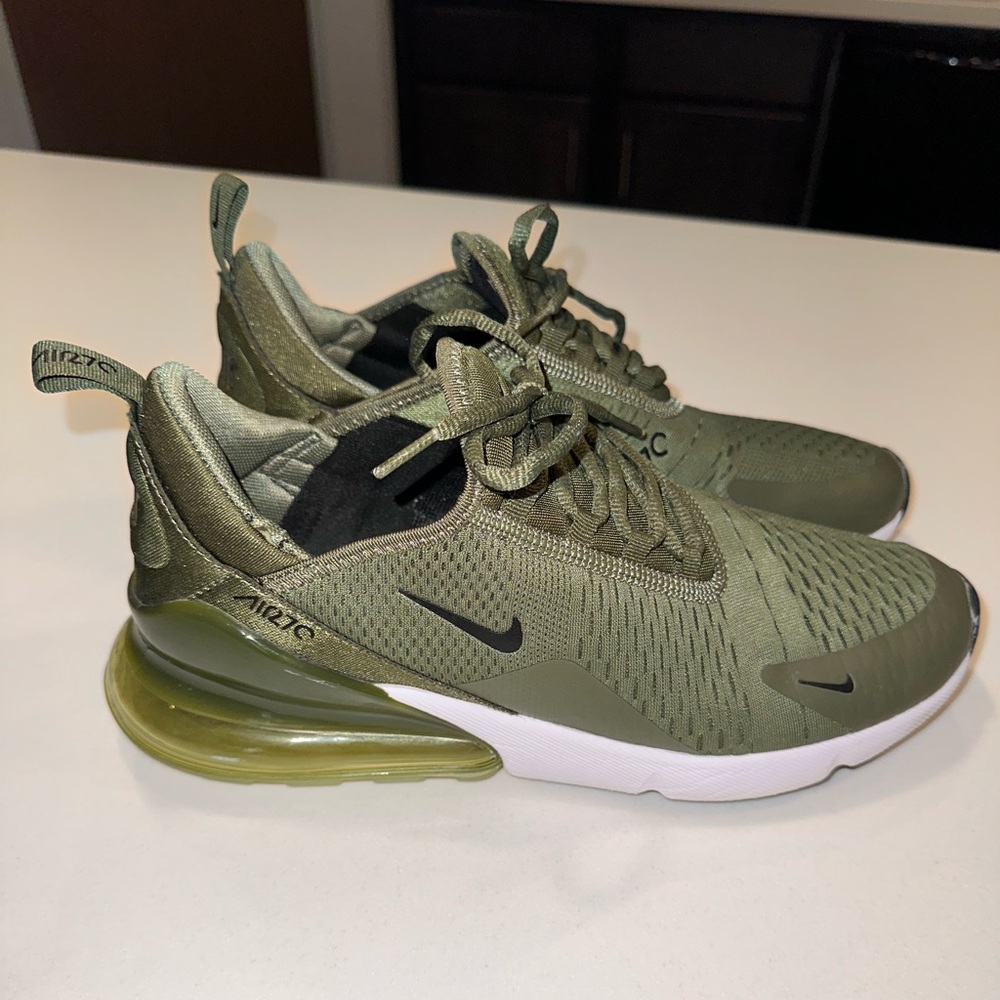 Nike Air Max 270